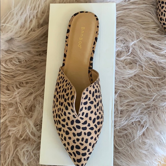BAMBOO Shoes - Adorable Cheetah Slip ons  NWT